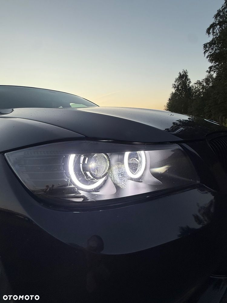 BMW Seria 3 330i - 9
