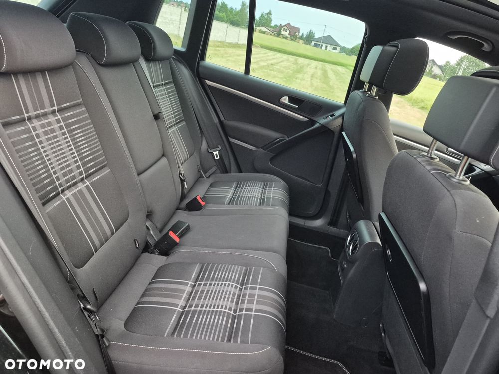 Volkswagen Tiguan 2.0 TDI SCR BlueMotion Technology Lounge Sport & Style - 11