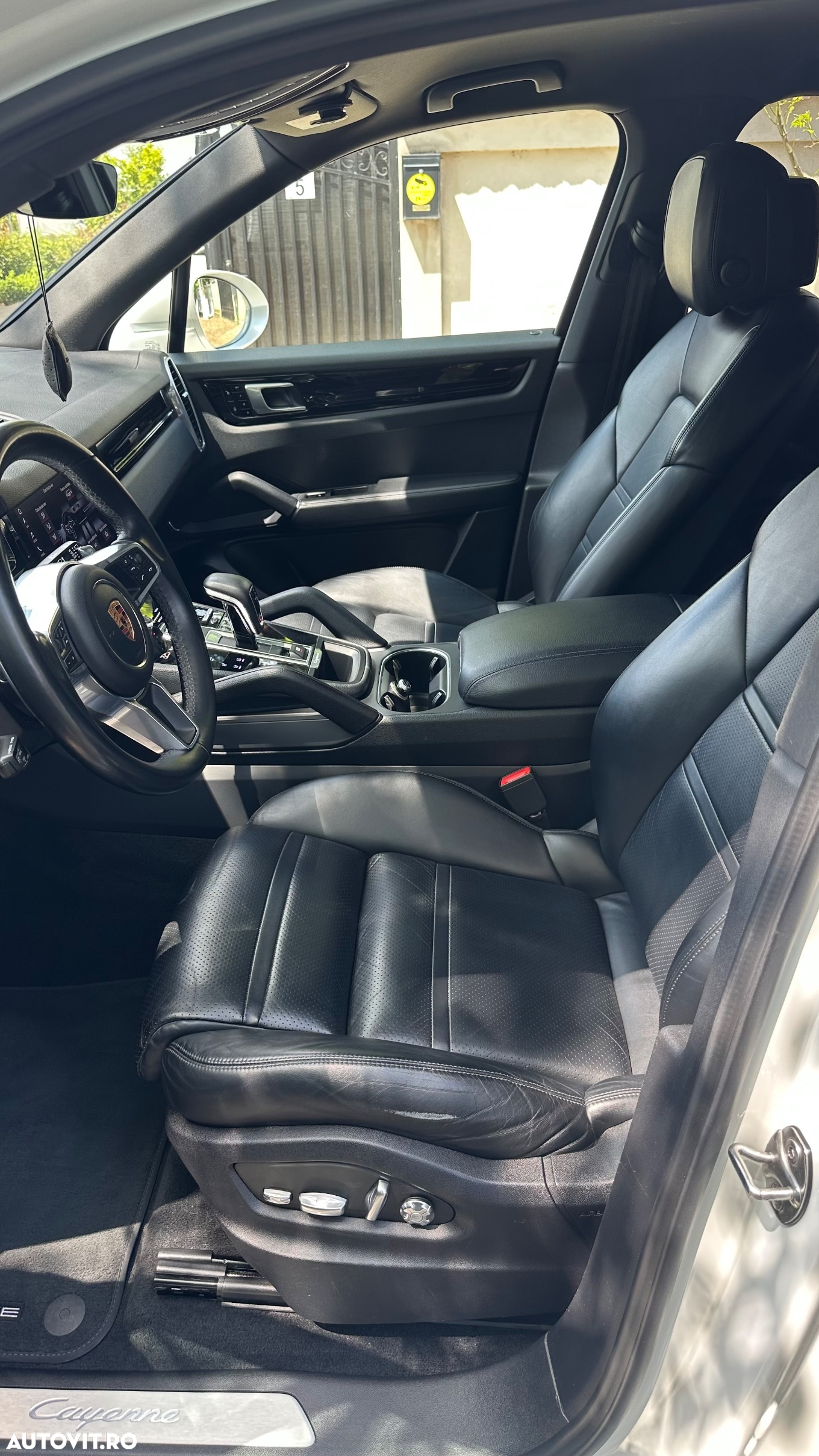 Porsche Cayenne - 11