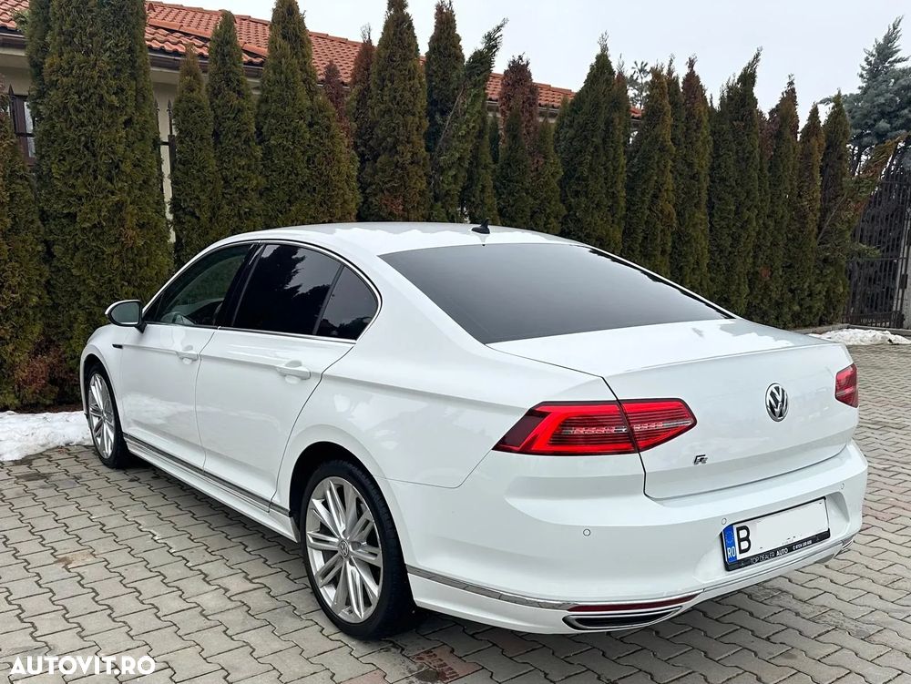 Volkswagen Passat - 3