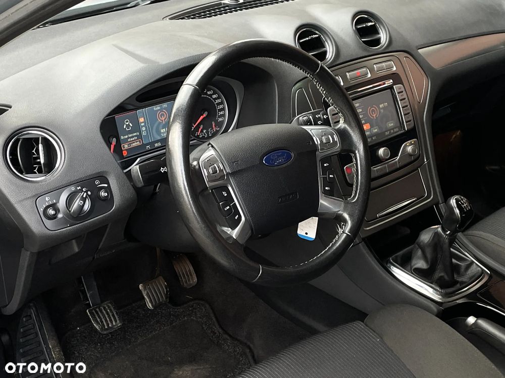 Ford Mondeo 2.0 Viva Titanium - 18