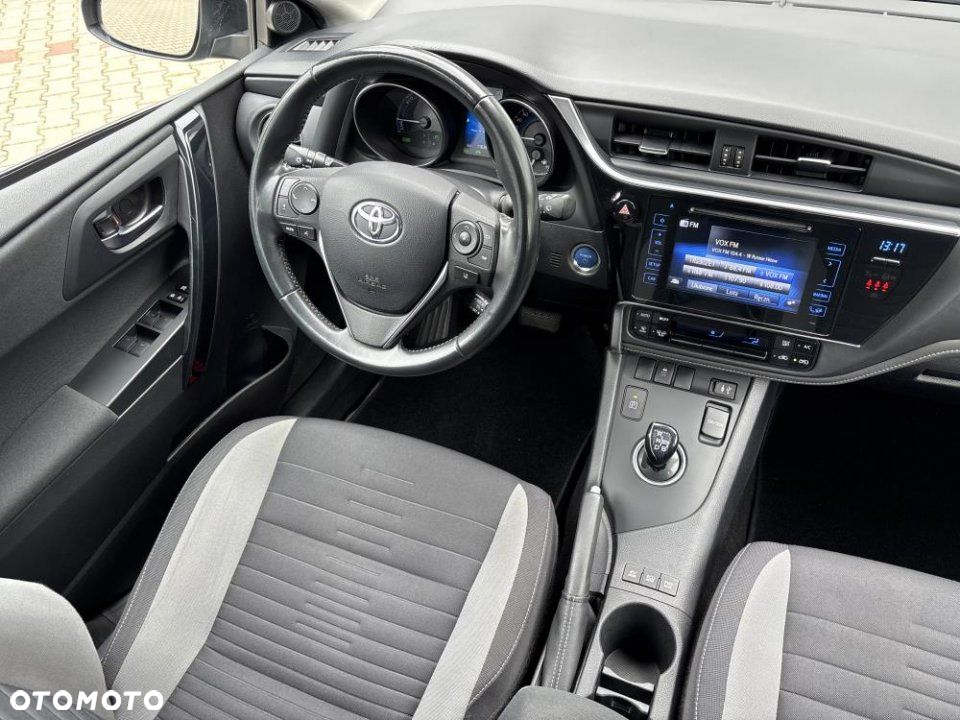 Toyota Auris - 18