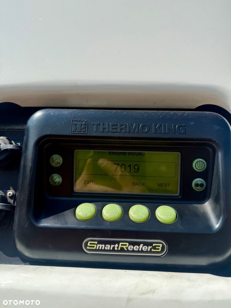 Schmitz Cargobull SCHMITZ / CHLODNIA / THERMO KING SLX 300 / DOPELSTOCHK/KOSZ NA PALETY/ 5 sm ROK PRODUKCJI: 2011 - 12