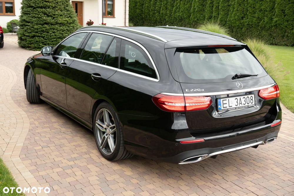 Mercedes-Benz Klasa E 220 d 9G-TRONIC - 3