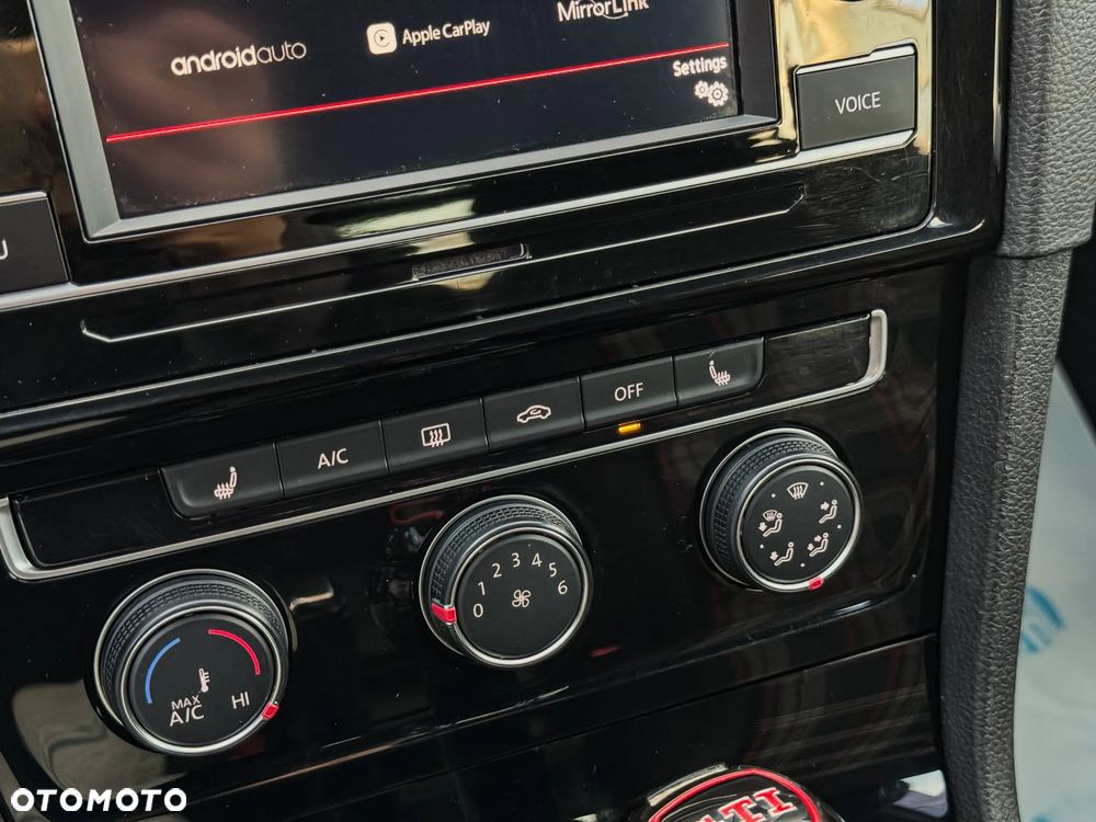 Volkswagen Golf 2.0 TSI GTI DSG - 26