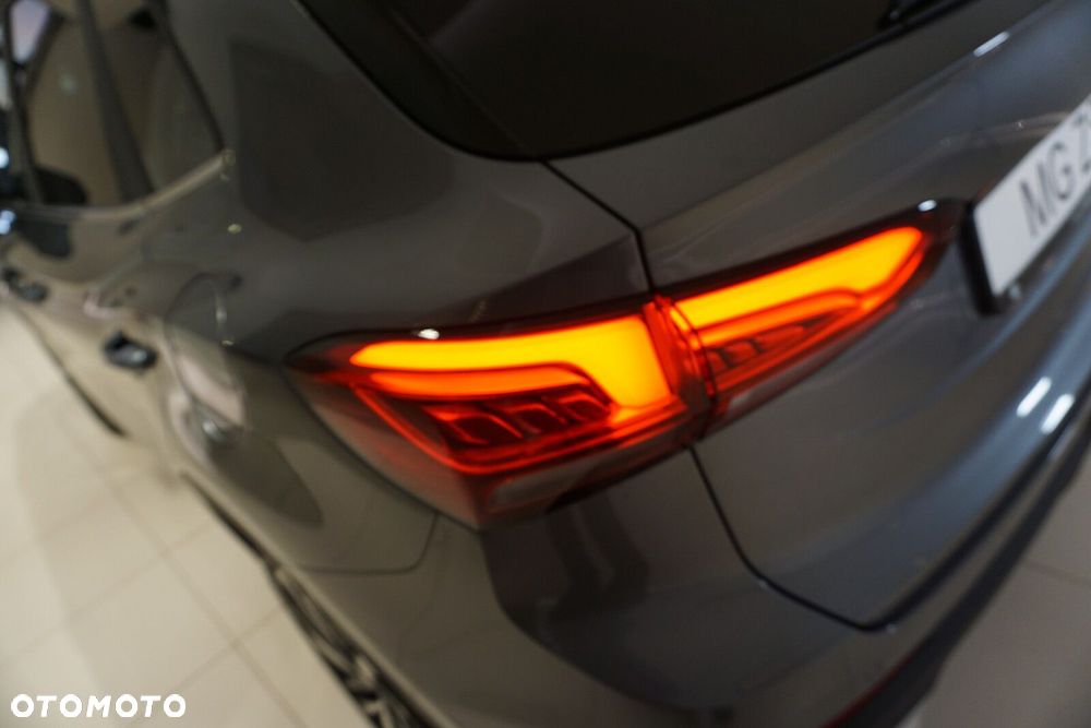 MG ZS Hybrid+ - 26