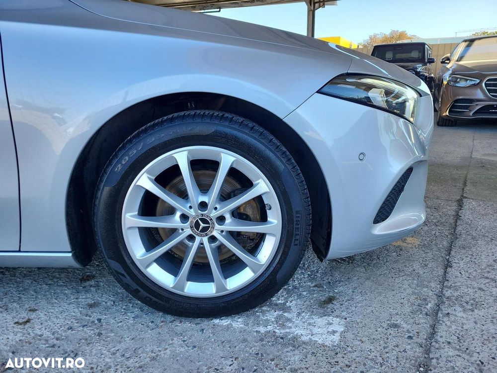 Mercedes-Benz A 200 7G-DCT - 13