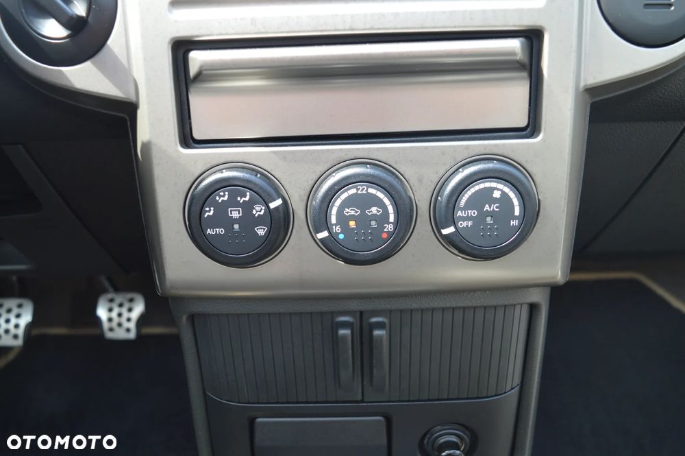 Nissan X-Trail 2.2 dCi 4x4 DPF Comfort - 15