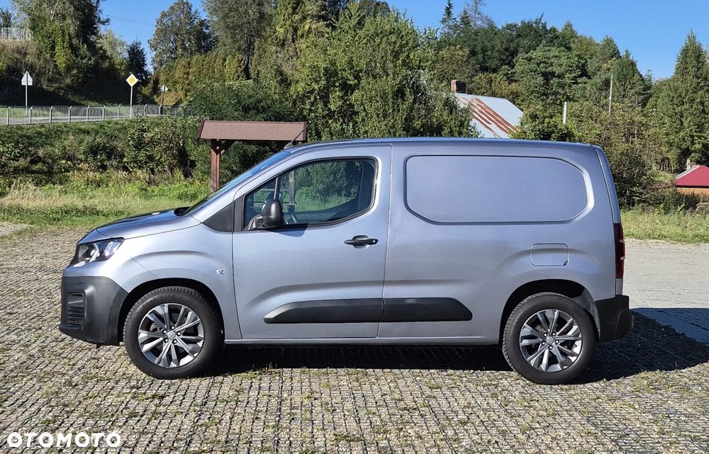 Peugeot Partner EAT8 Automat - 4