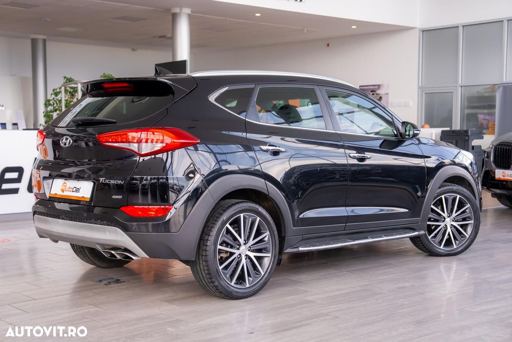 Hyundai Tucson 2.0 CRDI 4WD Automatik Style - 11