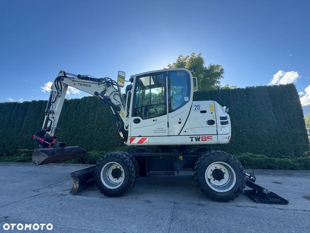 Terex TW85 z Niemiec Rototilt podpory 4 łyżki - 5