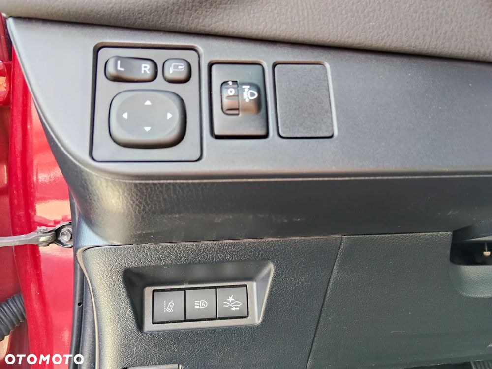 Toyota Yaris 1.5 Premium - 12