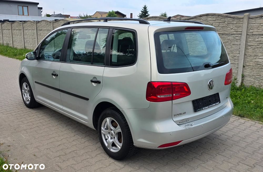 Volkswagen Touran 1.4 TSI DSG MATCH - 9