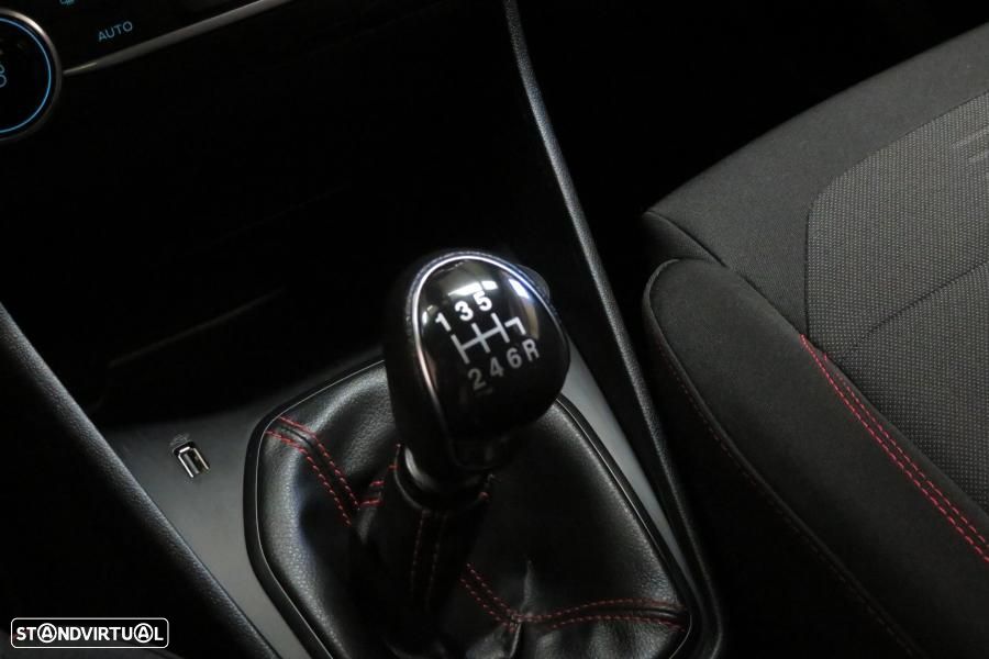 Ford Fiesta 1.0 EcoBoost ST-Line - 12