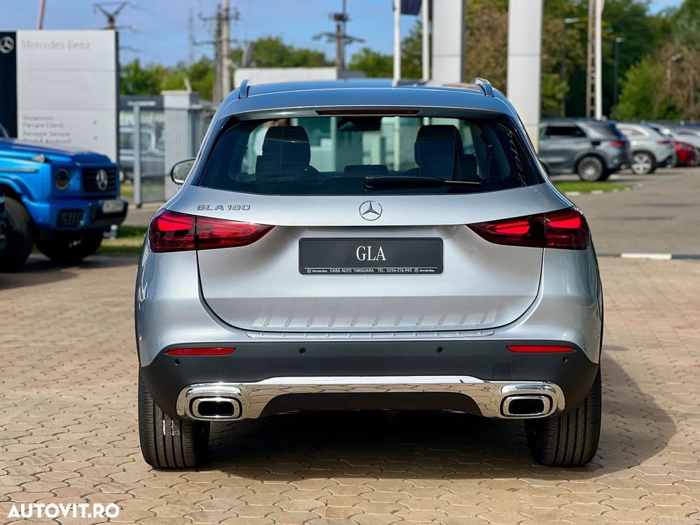 Mercedes-Benz GLA - 4
