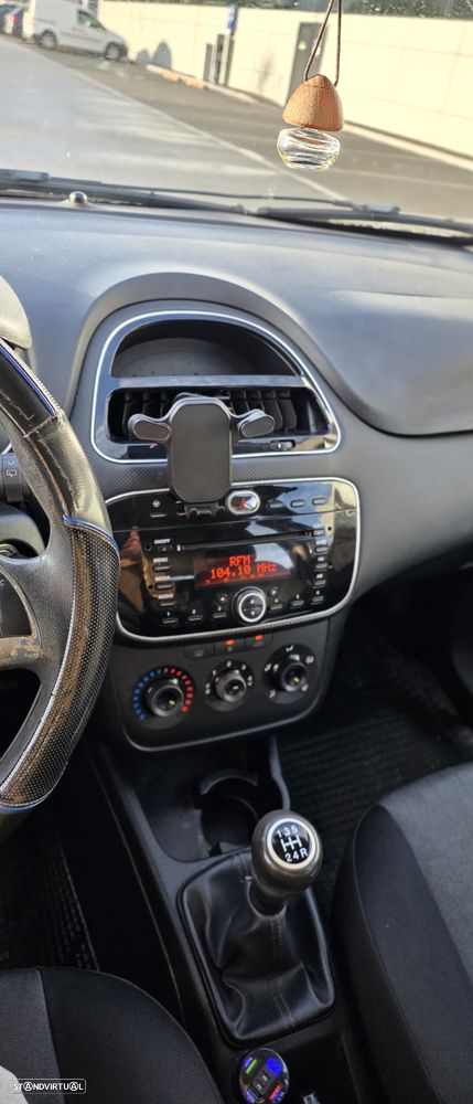 Fiat Grande Punto - 11