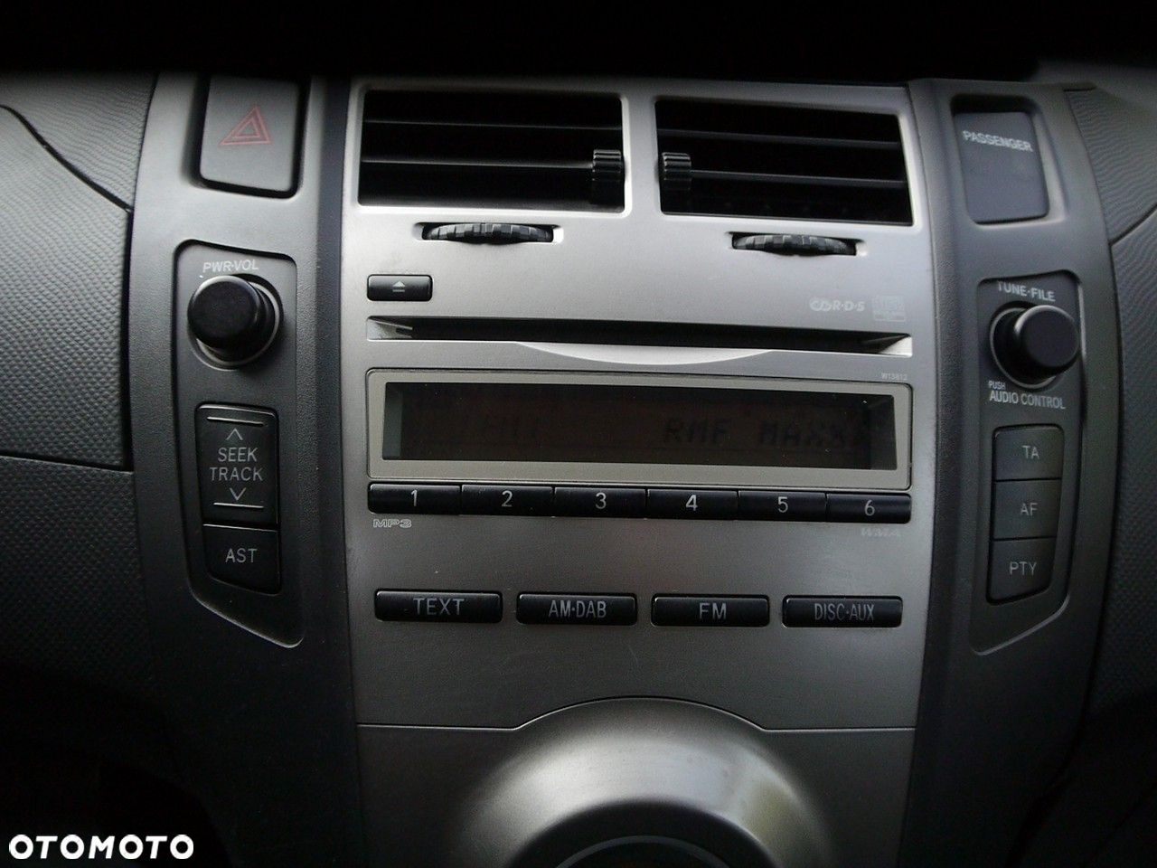 Toyota Yaris 1.33 VVT-i Cool - 15