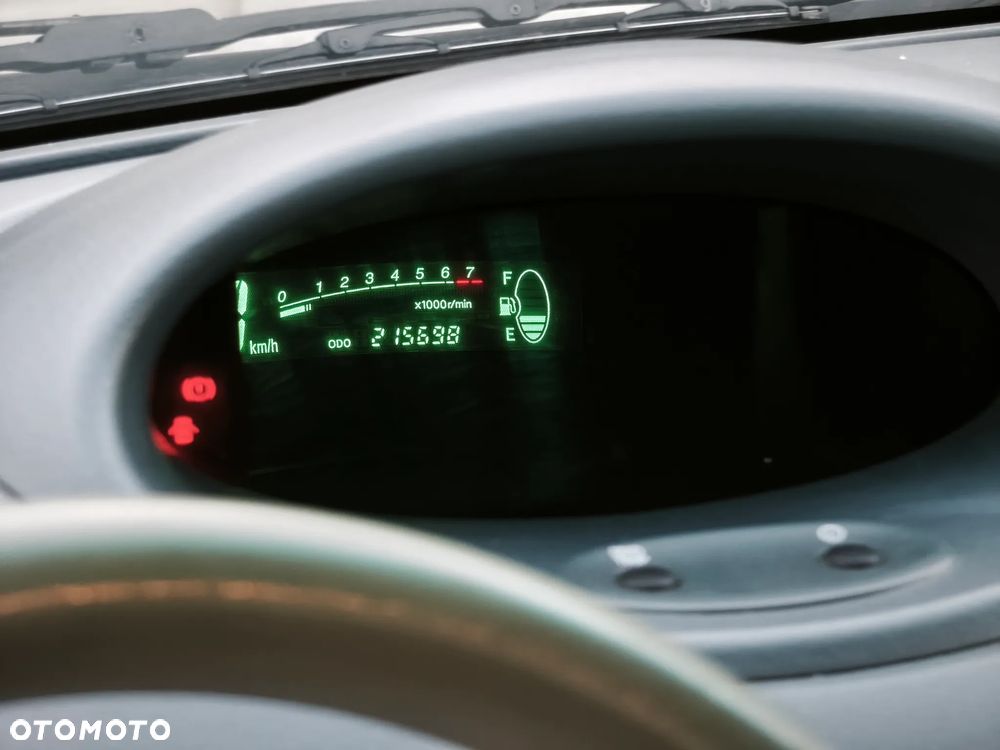 Toyota Yaris 1.0 Pak1 - 6