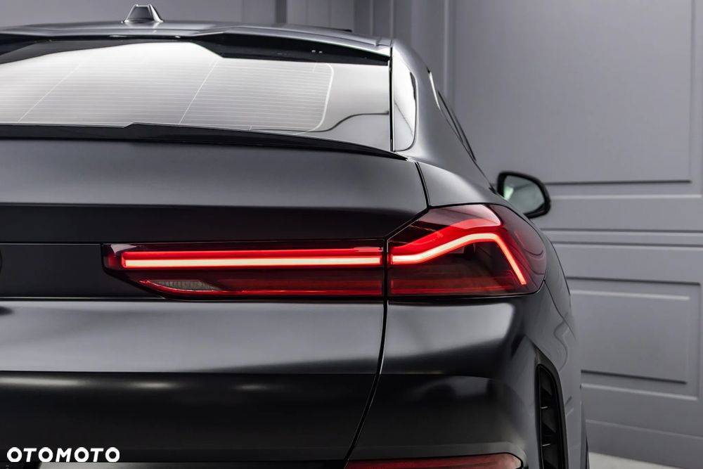 BMW X6 - 11