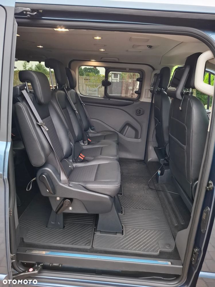 Ford Tourneo Custom 2.0 EcoBlue L2 Titanium - 16