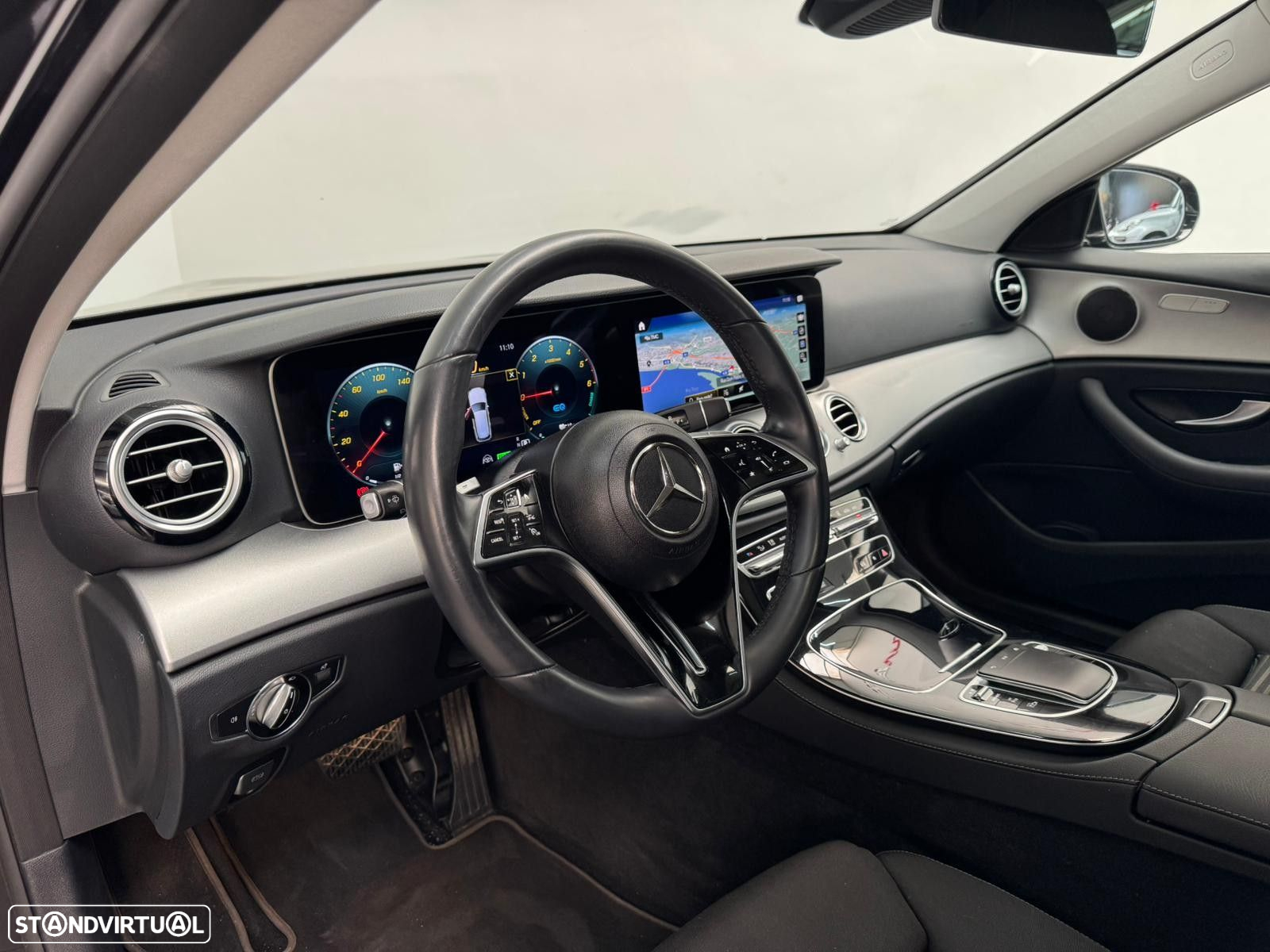 Mercedes-Benz E 300 e Exclusive Line - 31