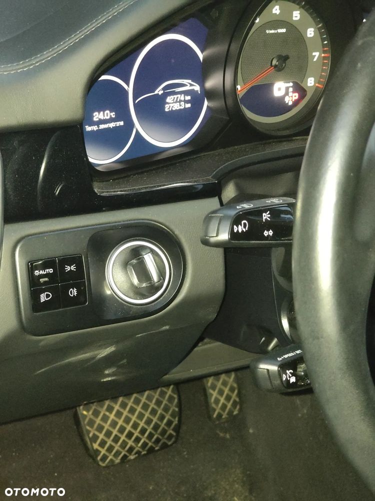 Porsche Cayenne Standard - 23