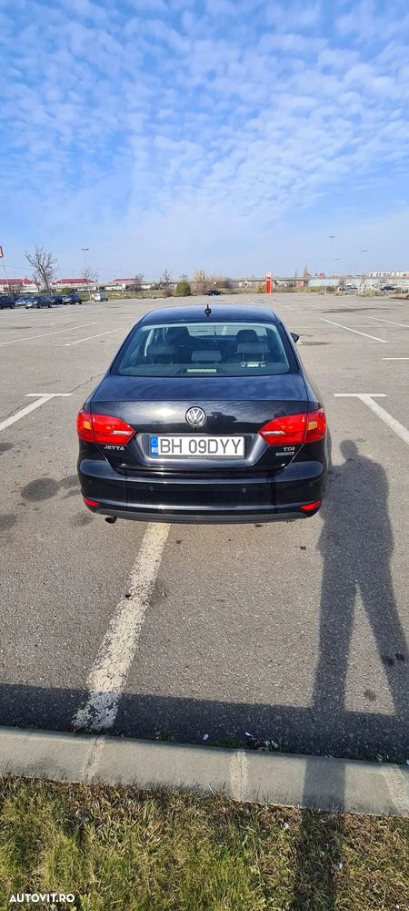 Volkswagen Jetta 1.6 TDI DPF Comfortline - 3