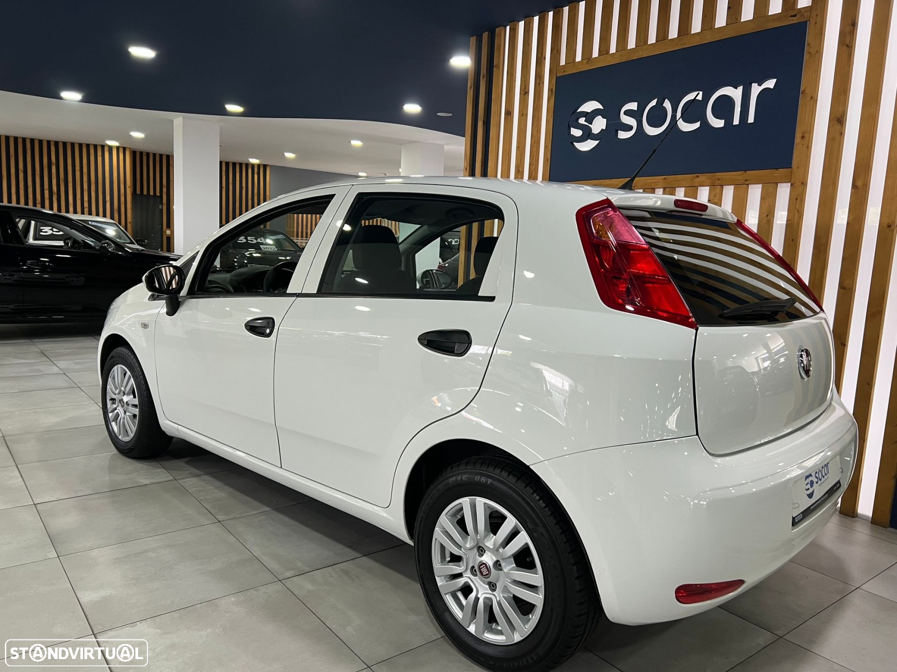 Fiat Punto 1.2 Lounge Start&Stop - 4