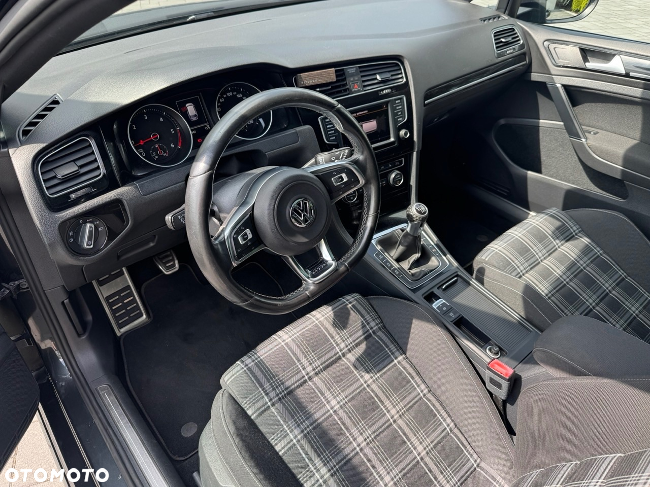 Volkswagen Golf VII 2.0 TDI BMT GTD - 8
