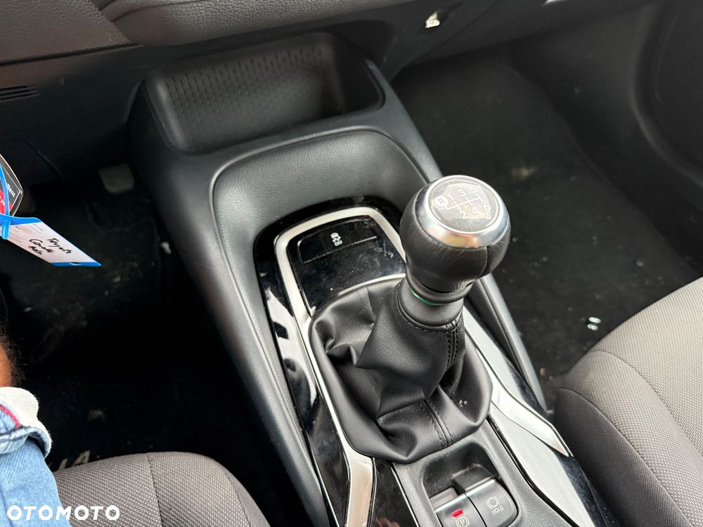 Toyota Corolla 1.5 Comfort - 28