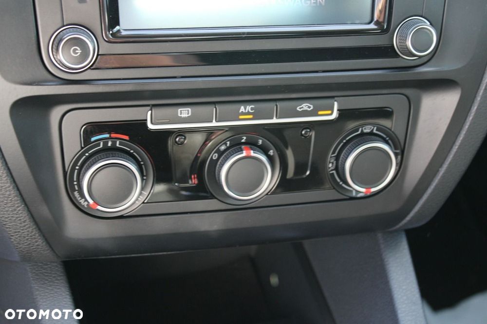 Volkswagen Jetta - 21