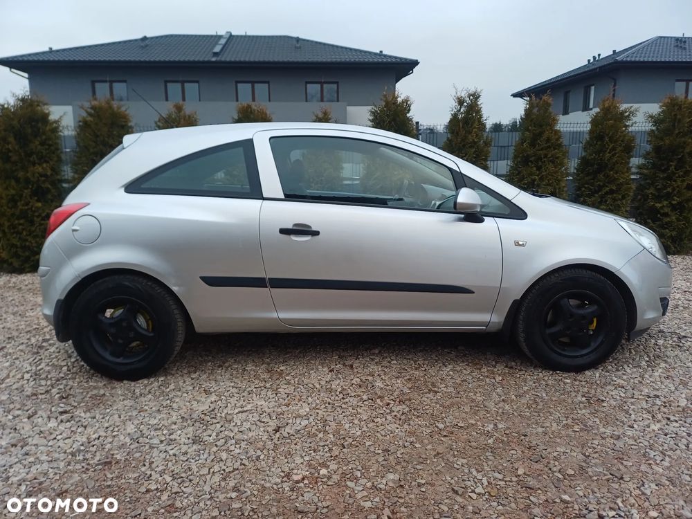 Opel Corsa 1.2 16V Enjoy - 12