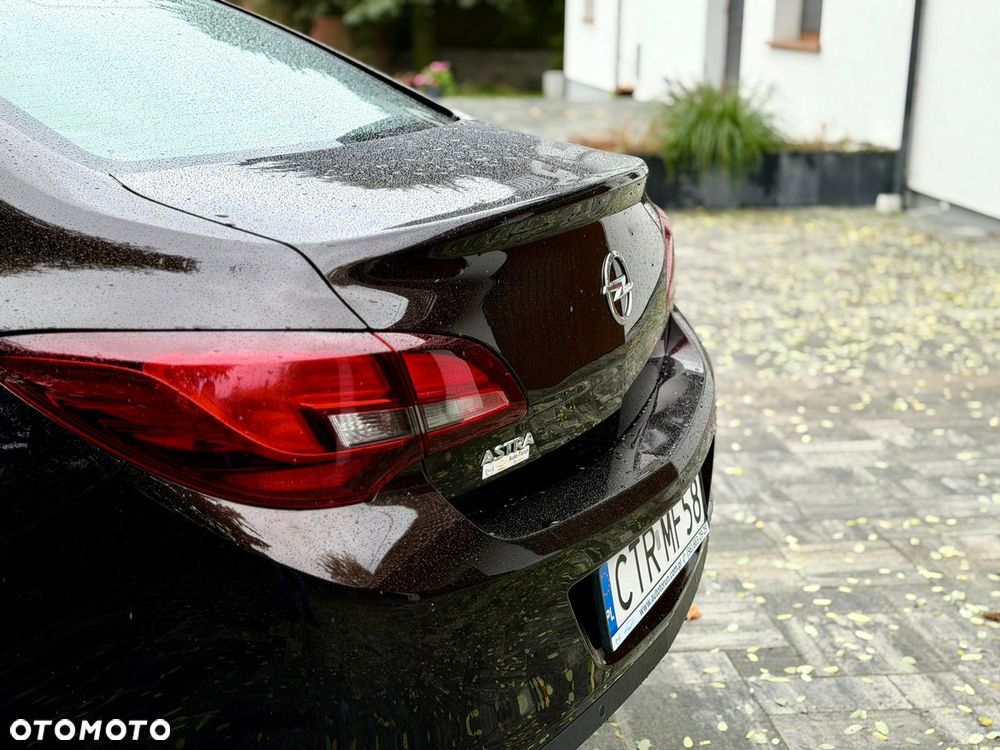 Opel Astra 1.6 Active - 23