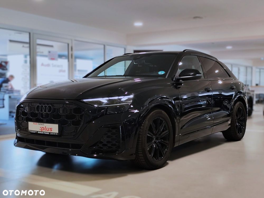 Audi Q8 - 1