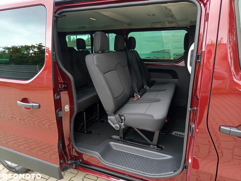 Renault Trafic - 16