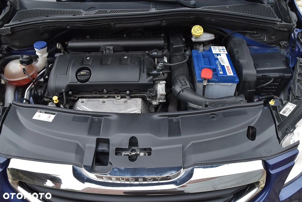 Peugeot 2008 120 VTI Active - 12