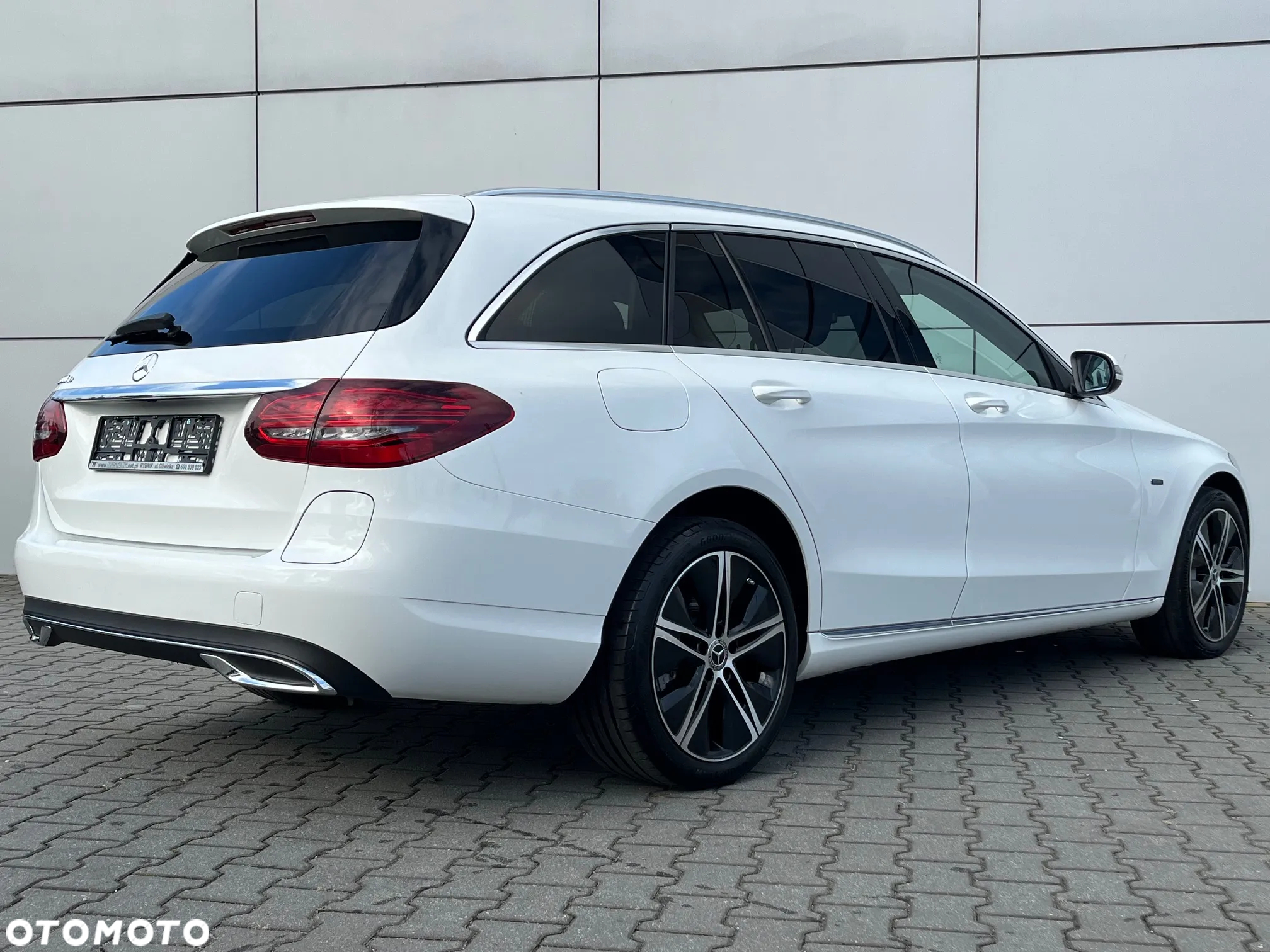 Mercedes-Benz Klasa C 300 de 9G-TRONIC - 8