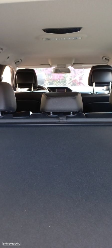 Mercedes-Benz E 300 Bluetec Hybrid Avantgarde - 21