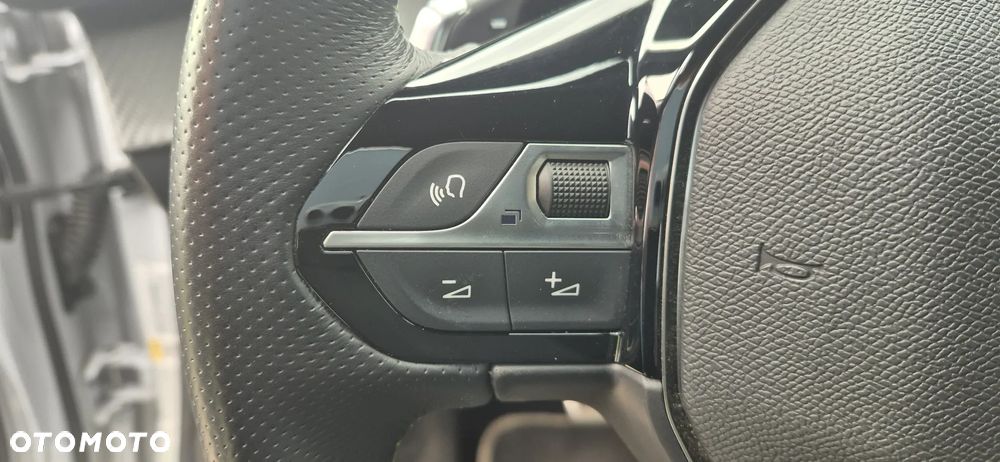 Peugeot 2008 PureTech 130 GT S&S EAT8 - 13