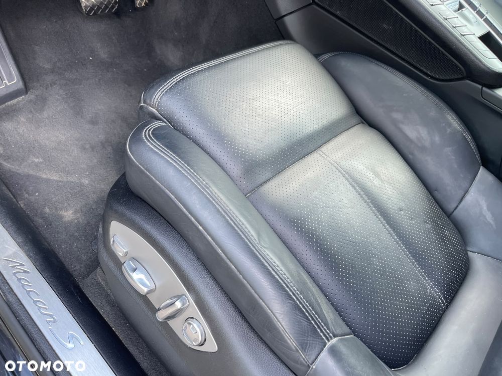 Porsche Macan S - 23
