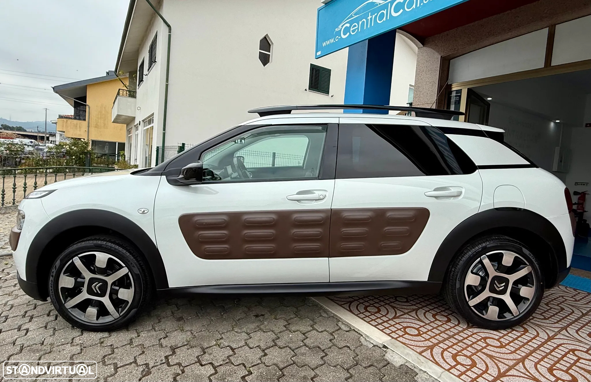 Citroën C4 Cactus 1.2 PureTech Shine - 6