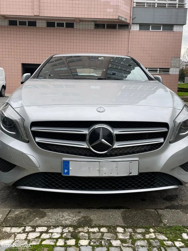 Mercedes-Benz A 180 CDI (BlueEFFICIENCY) AMG Sport - 4