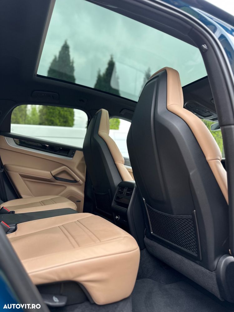 Porsche Cayenne E-Hybrid Tiptronic S Black Edition - 5