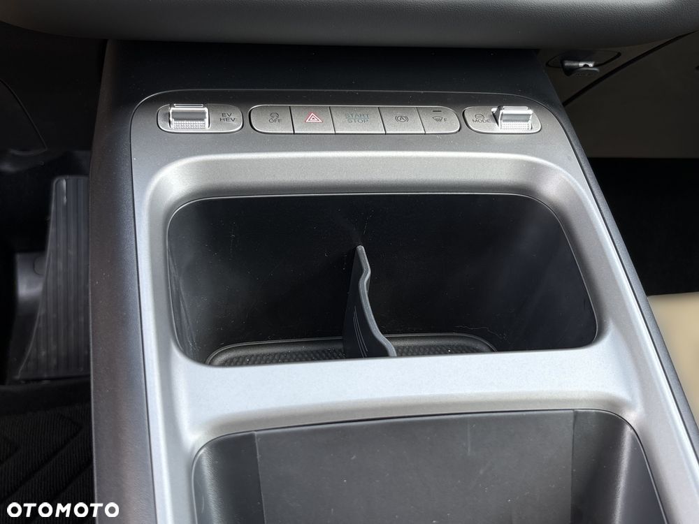 BYD Dolphin G Comfort E-CVT - 13