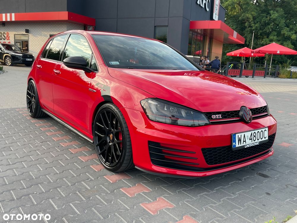 Volkswagen Golf GTI Performance BlueMotion Technology DSG - 26
