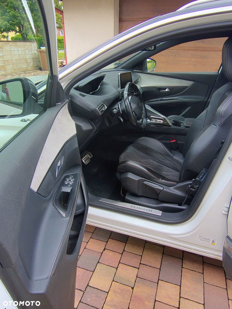 Peugeot 5008 - 3