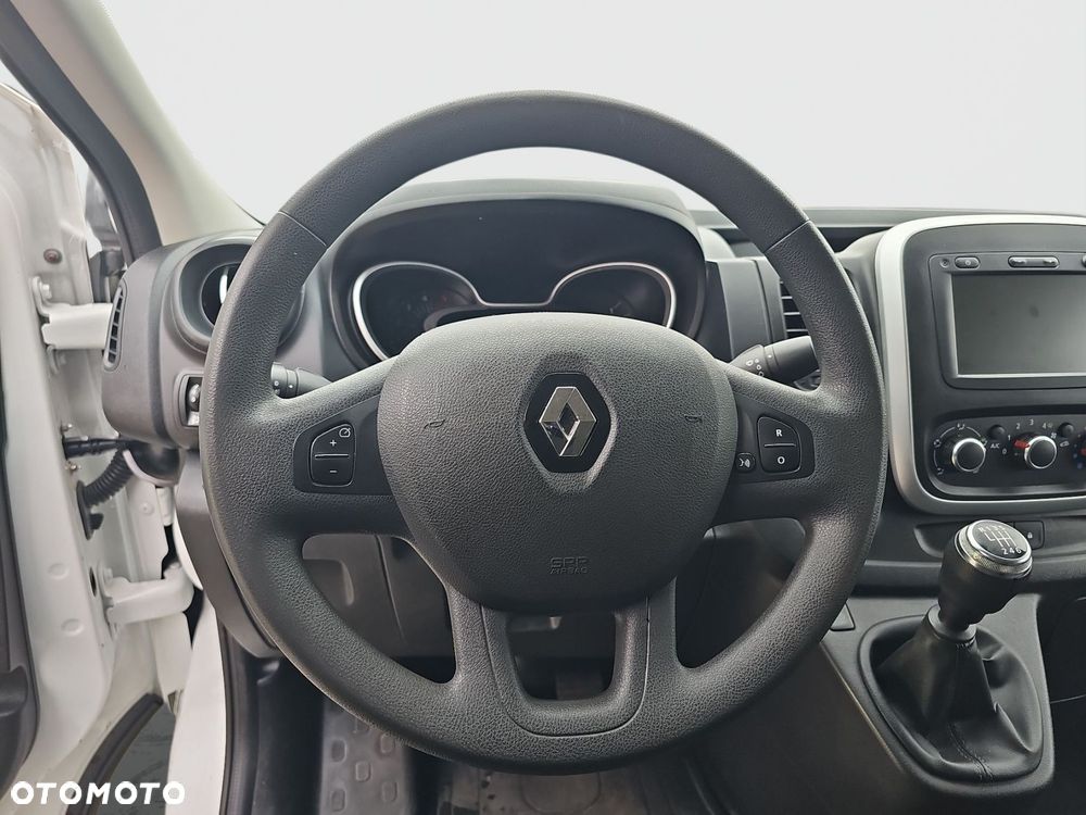 Renault Trafic - 15