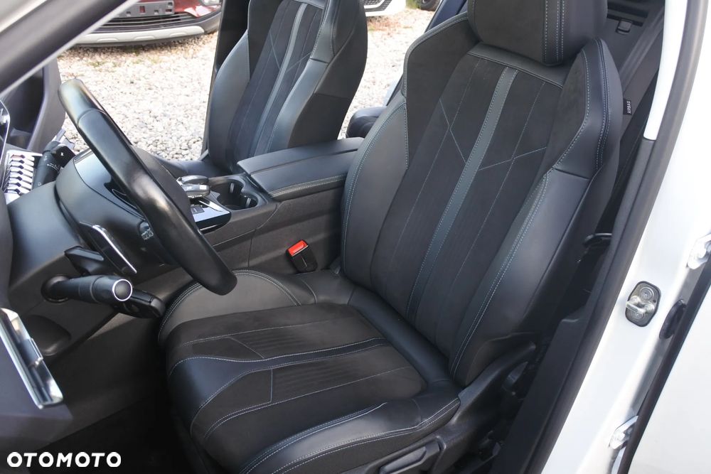 Peugeot 3008 PureTech 130 Stop & Start GPF EAT8 Crossway - 13