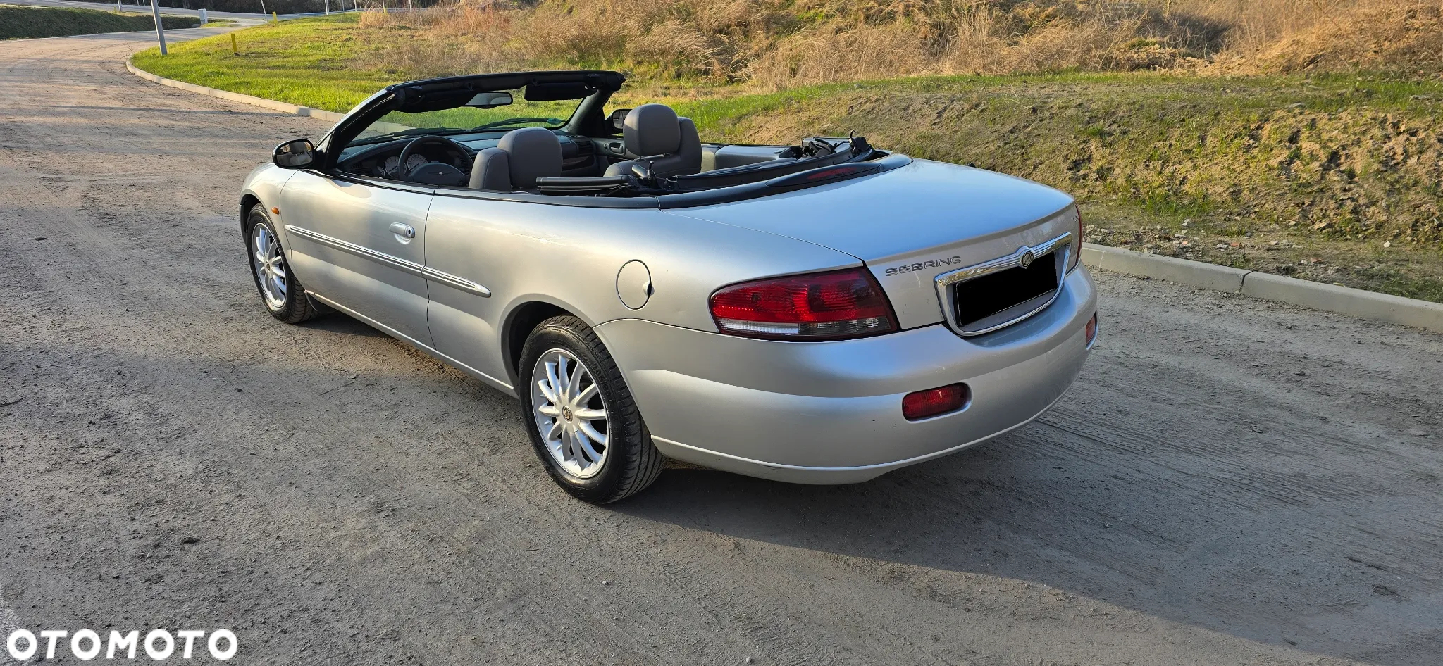 Chrysler Sebring - 12