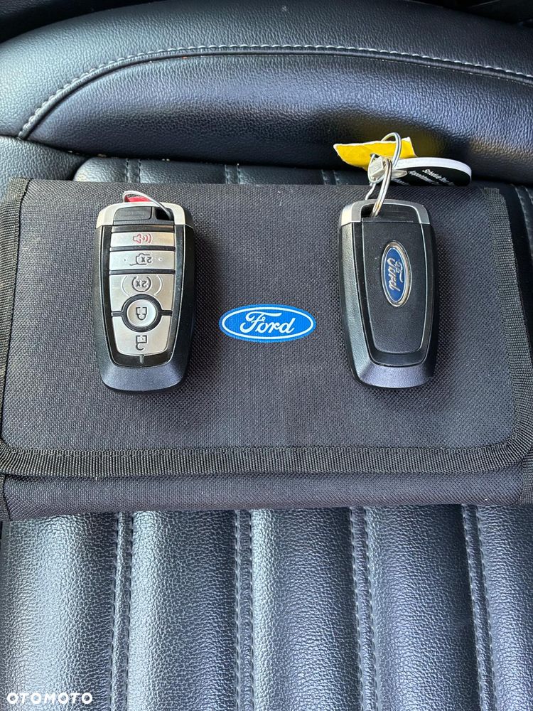 Ford Edge - 18